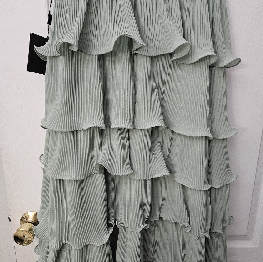 Ieena for Mac Duggal Sleeveless Ruffle Tiered V Neck Gown SZ 6 NWT 49054 - Picture 10 of 13